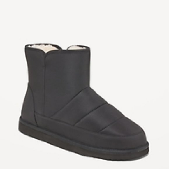 Old Navy Faux Fur-Lined Quilted Shell Boots - Picture 1 of 5